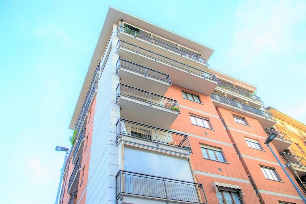 Apartamento Casa Spezia - Metro Vicina, Wi-Fi Rapido & Netflix Turín Exterior foto